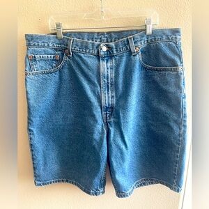 Levi’s Relaxed Fit 550‎ Men’s Jean Shorts Size 42